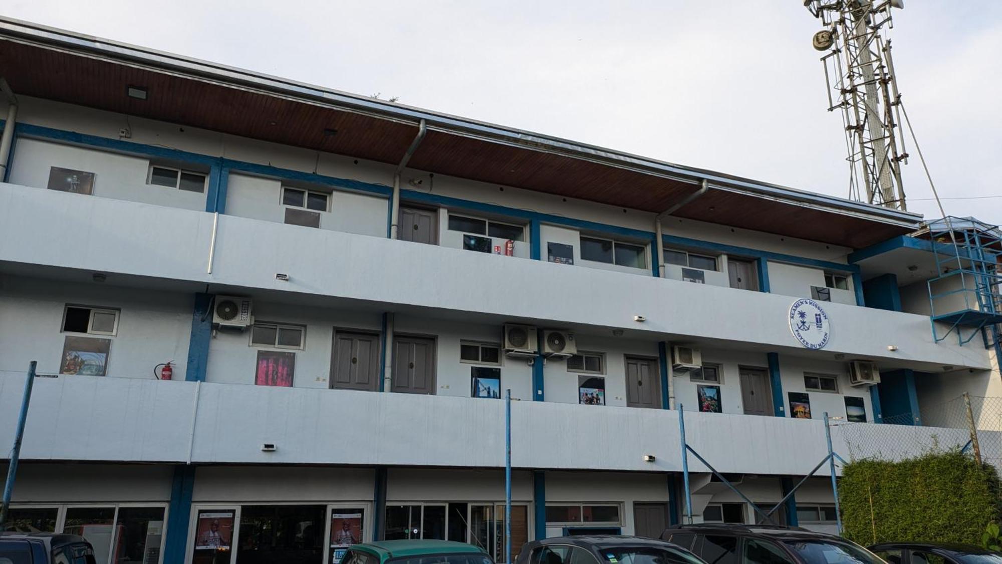 Foyer Du Marin Douala Exterior foto