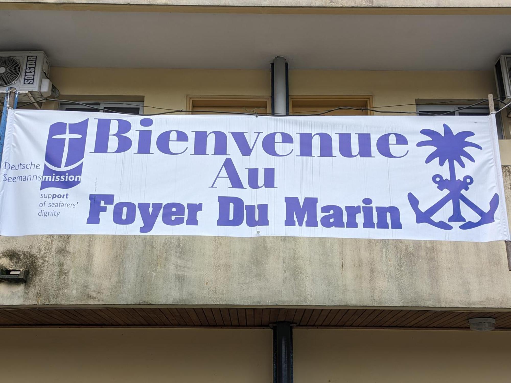 Foyer Du Marin Douala Exterior foto