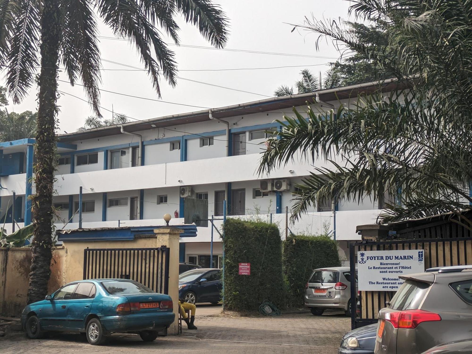 Foyer Du Marin Douala Exterior foto